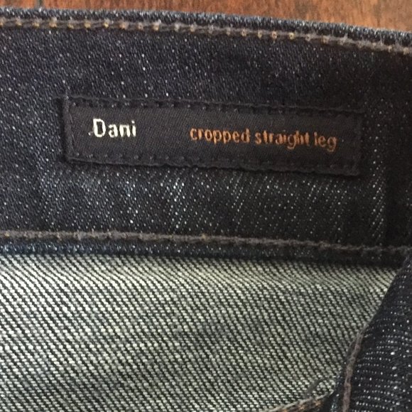 Citizens of Humanity Dani Cropped Straight Leg Jeans - Picture 10 of 13